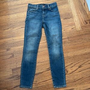 J brand mid rise capri/crop jean